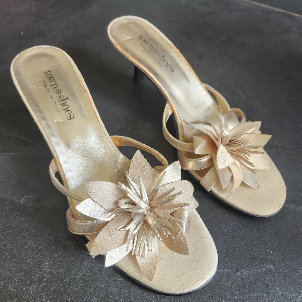 Sophisticated Tan Heels with Satin Bow Detail